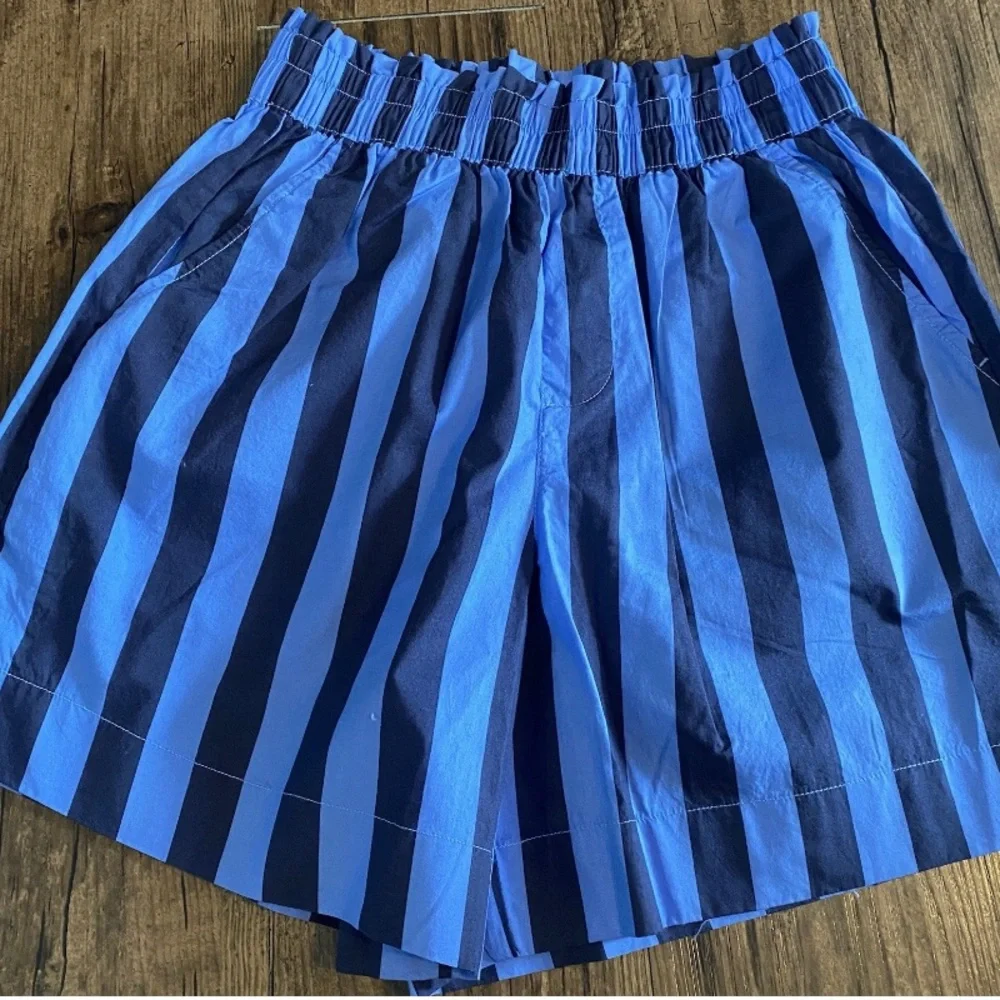 aerie Navy and Sky Blue Striped Elastic-Waist Women's Shorts - Picture 4 of 8